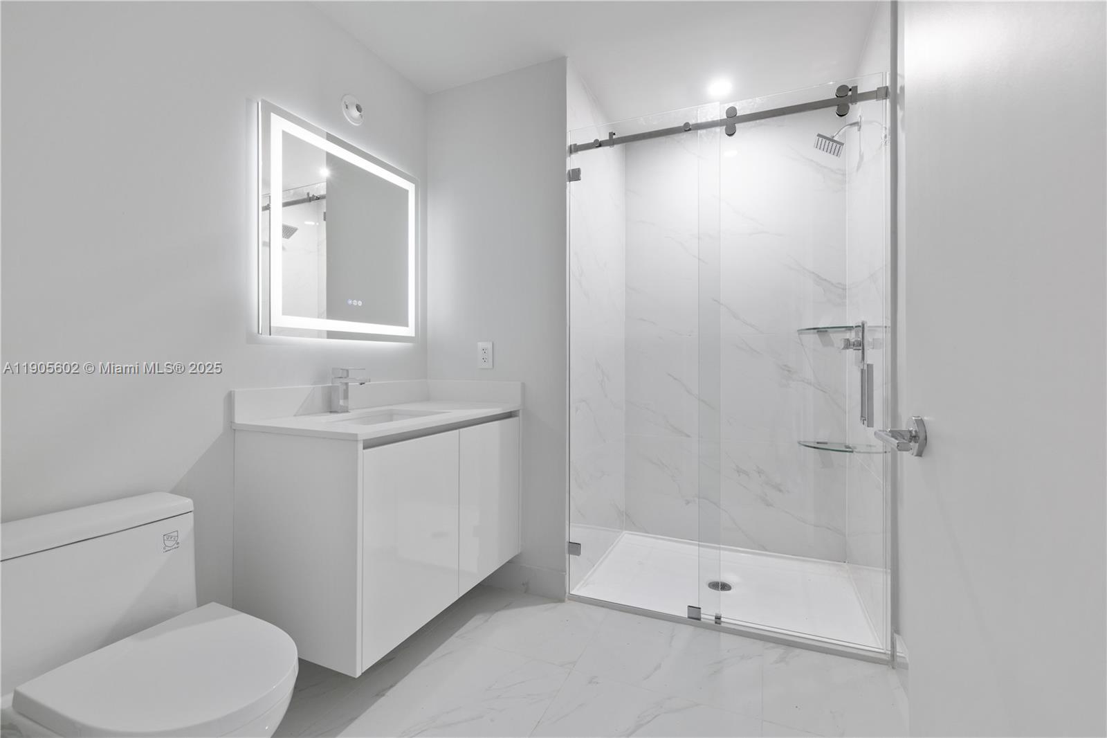 ARIA RESERVE - Residential Lease