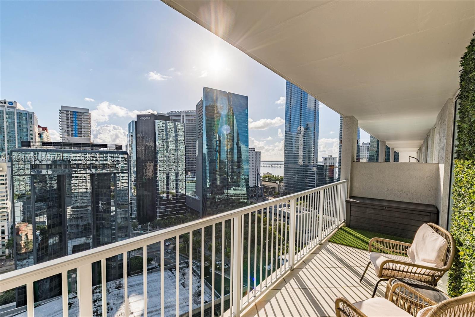 VUE AT BRICKELL CONDO - Residential