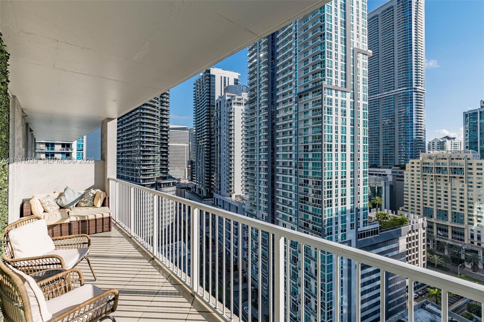 VUE AT BRICKELL CONDO - Residential