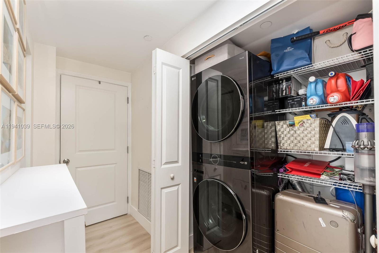 VUE AT BRICKELL CONDO - Residential