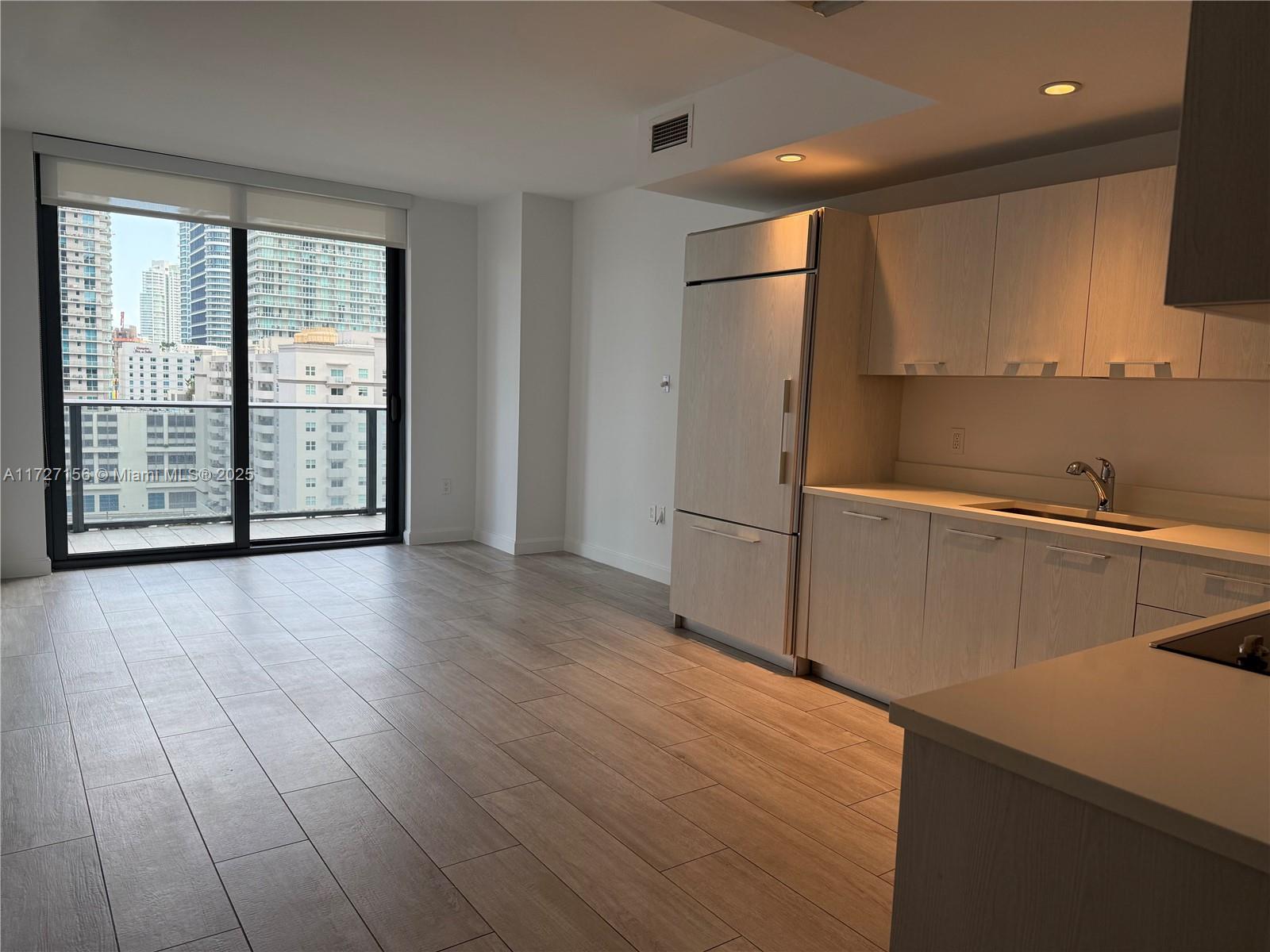 BRICKELL HEIGHTS EAST CON - Residential