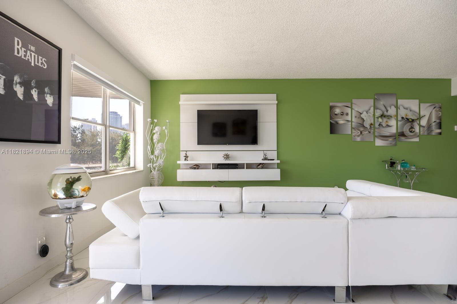 FAIRWAYS RIVIERA NORTH CO - Residential