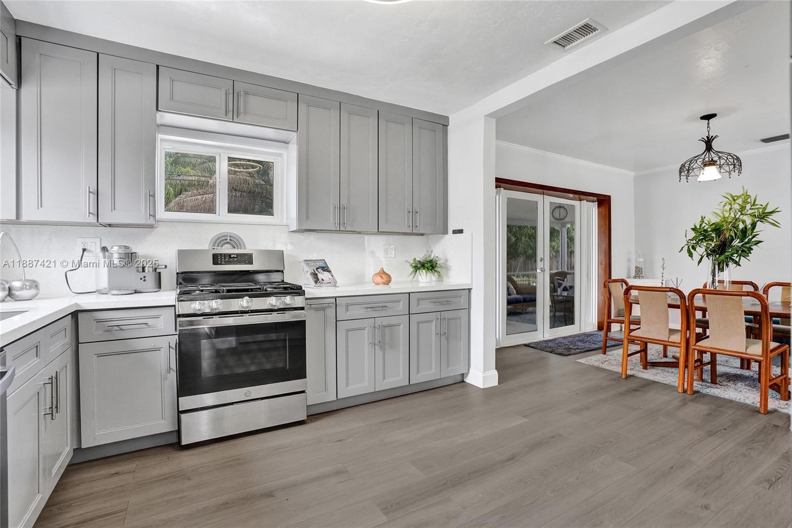 WHISPERING PINES EST SEC - Residential