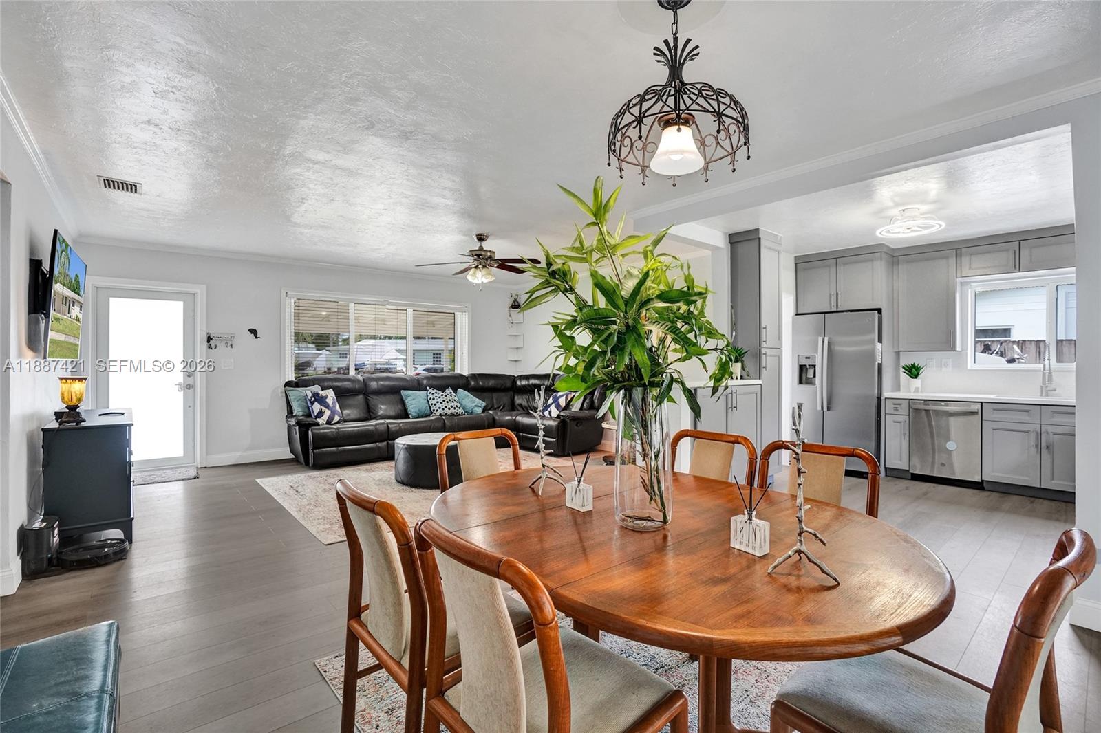 WHISPERING PINES EST SEC - Residential