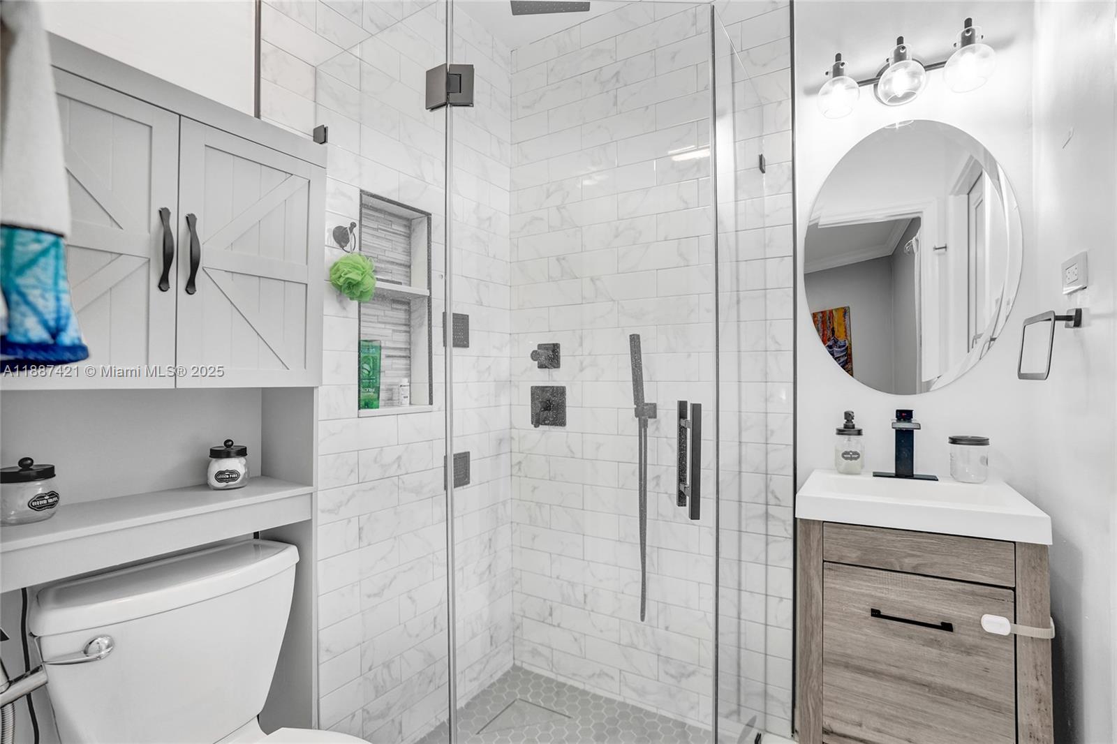 WHISPERING PINES EST SEC - Residential