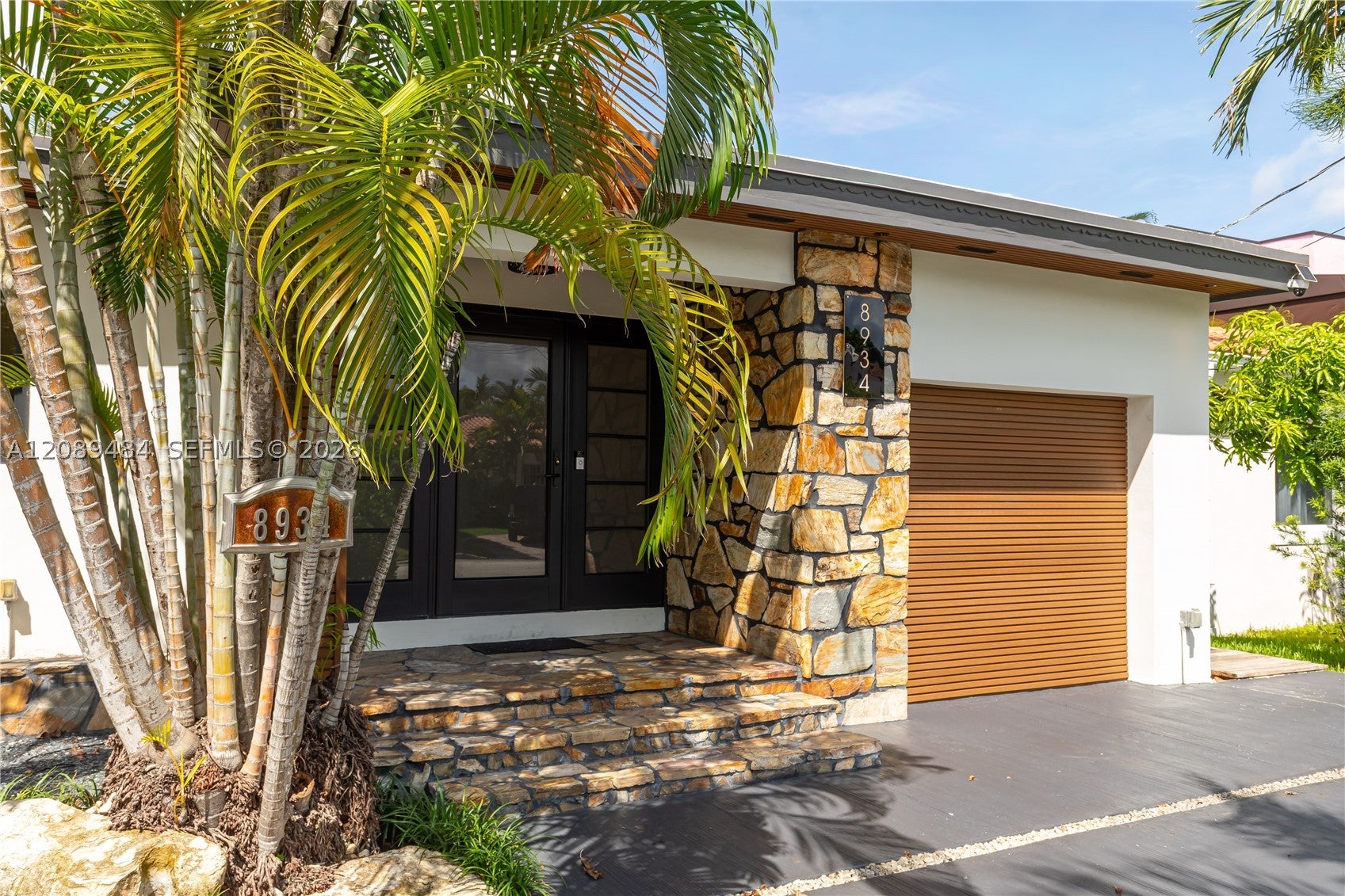 View photos, virtual tours, details... 8934 Hawthorne Ave