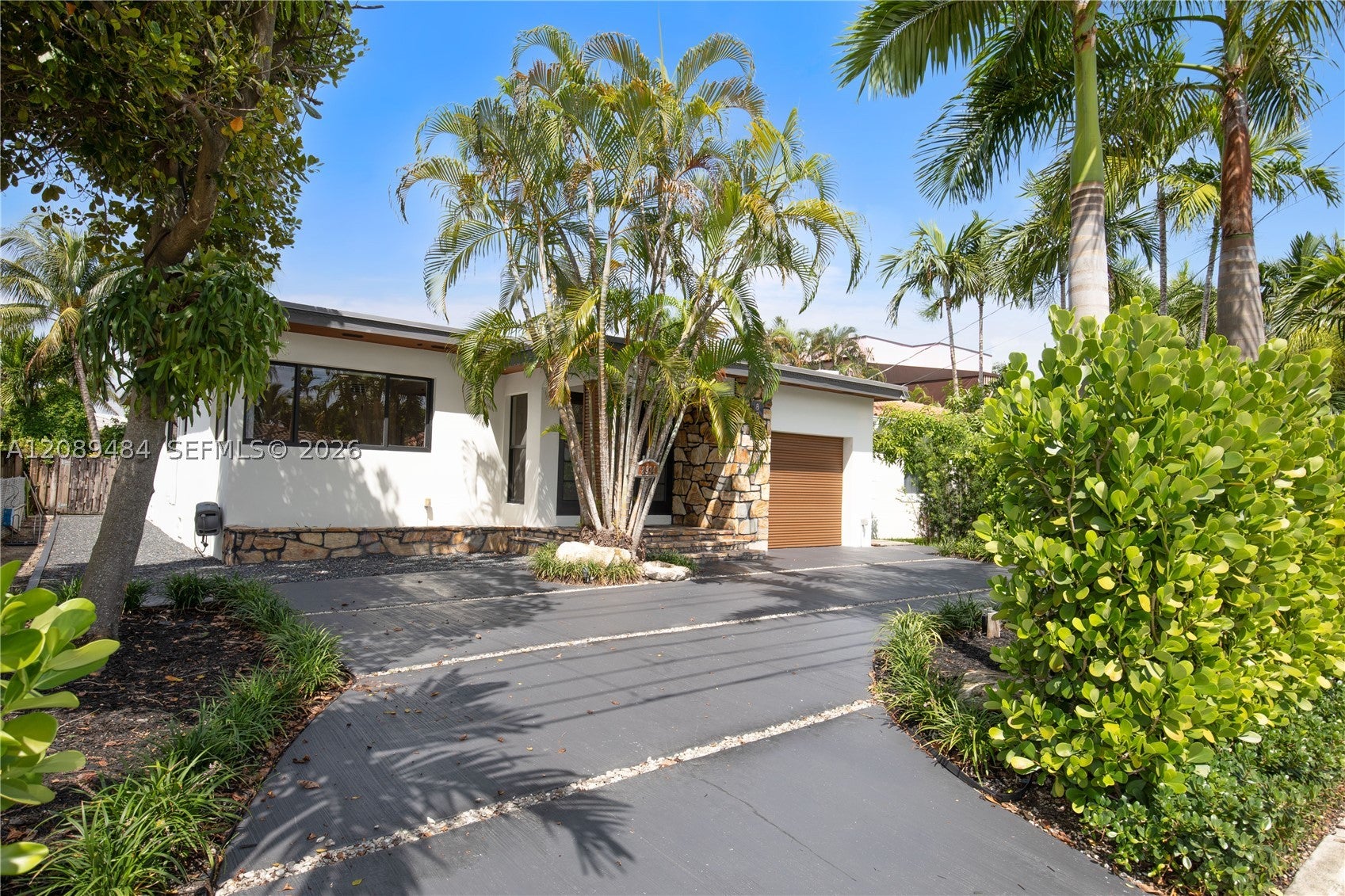 View photos, virtual tours, details... 8934 Hawthorne Ave