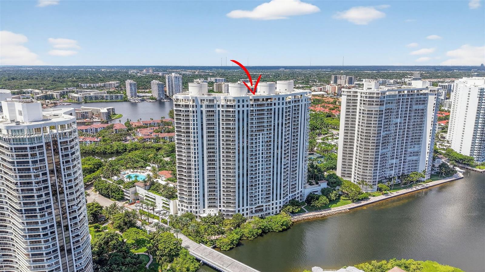 BELLAMARE @ WILLIAMS ISLA - Residential