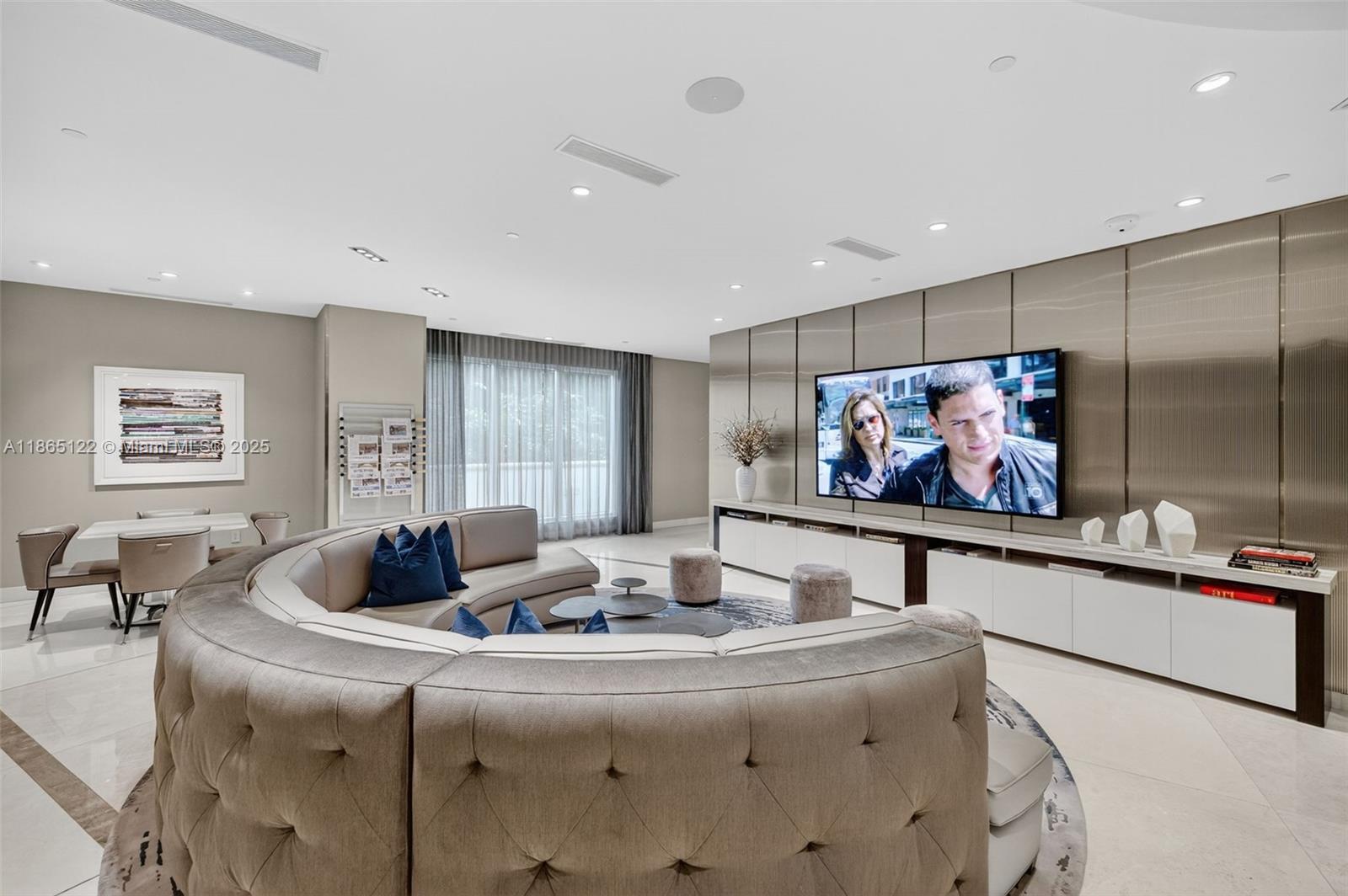 BELLAMARE @ WILLIAMS ISLA - Residential