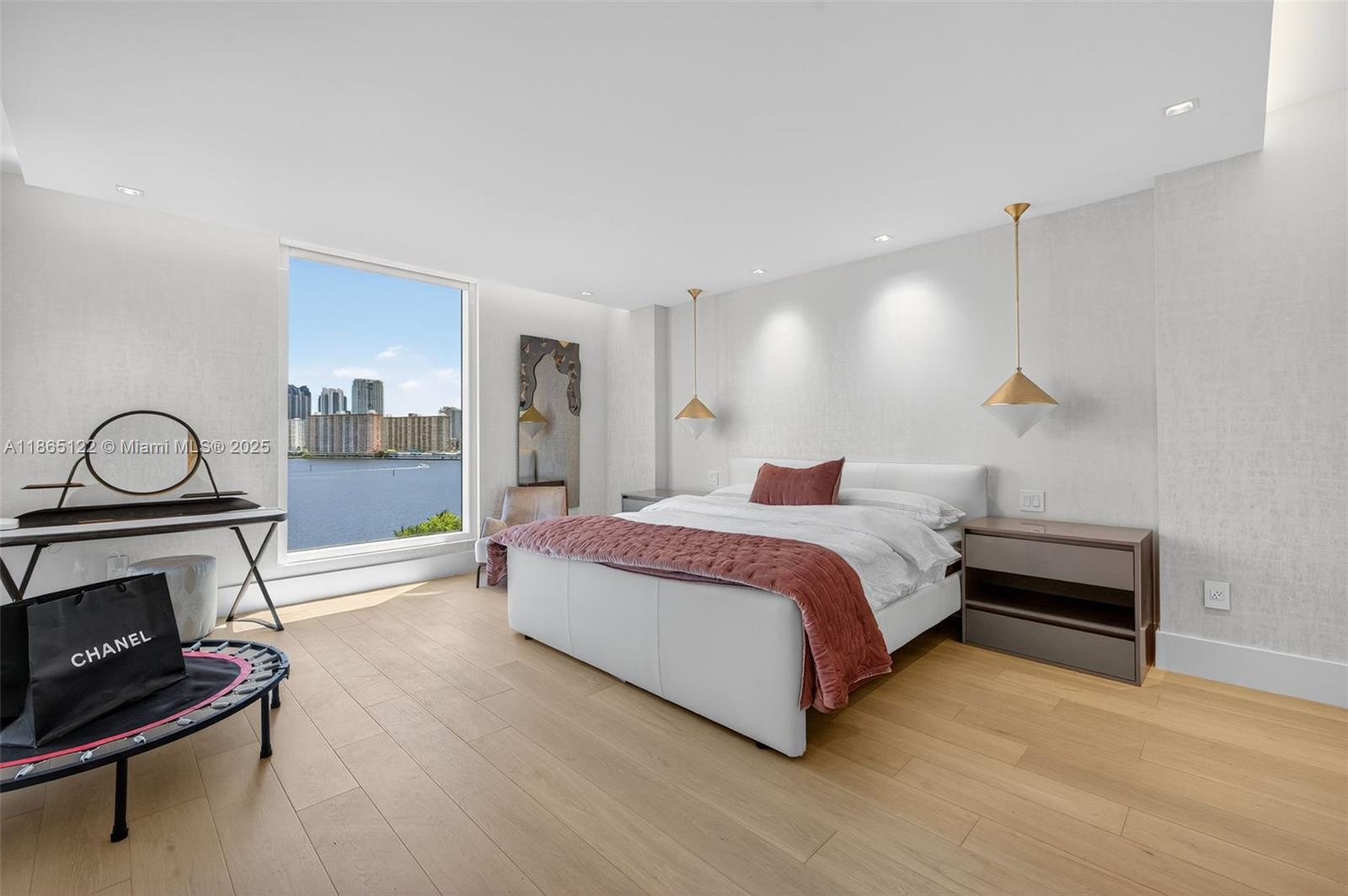 BELLAMARE @ WILLIAMS ISLA - Residential