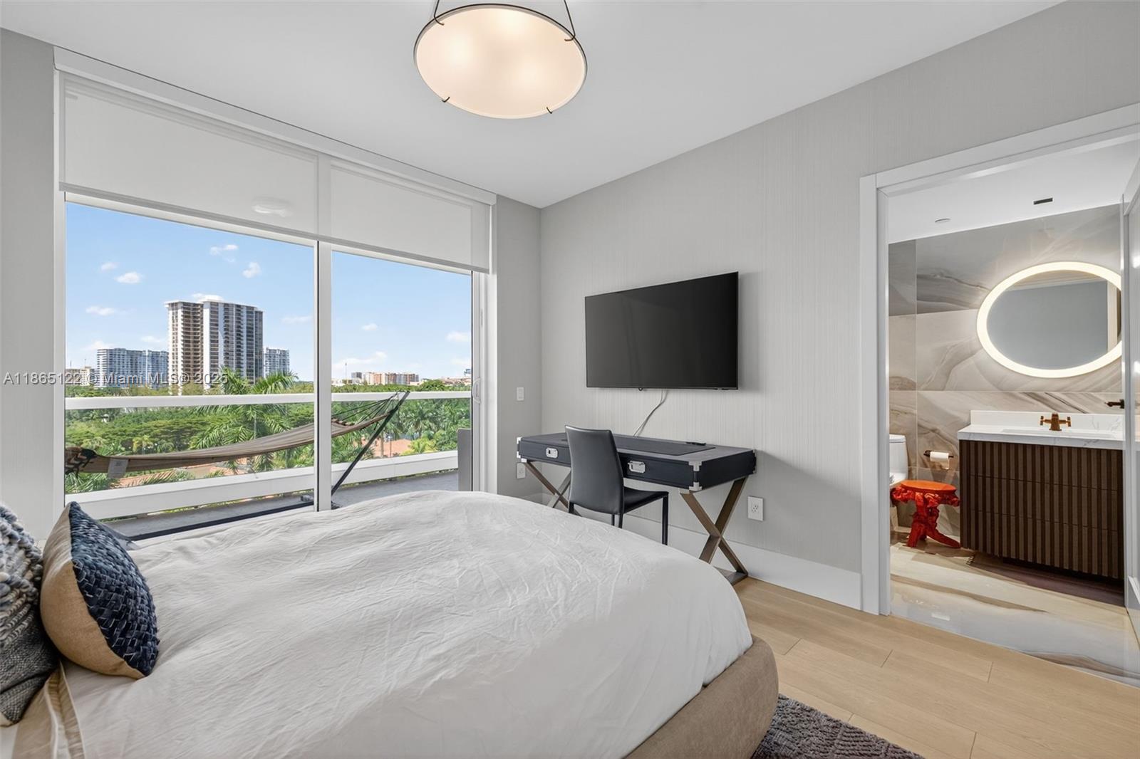 BELLAMARE @ WILLIAMS ISLA - Residential