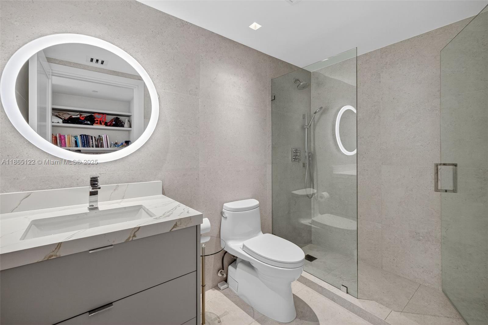 BELLAMARE @ WILLIAMS ISLA - Residential