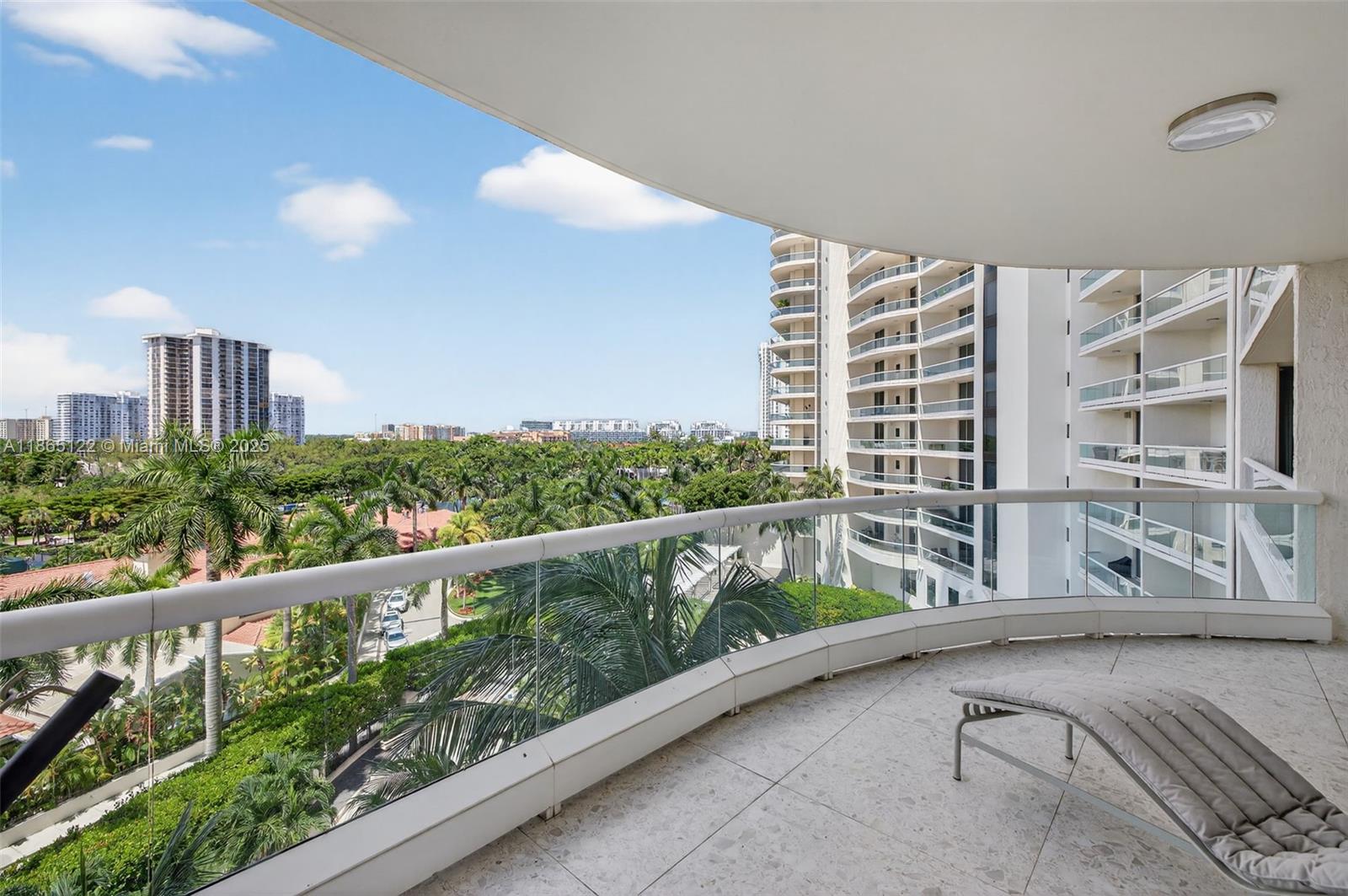 BELLAMARE @ WILLIAMS ISLA - Residential