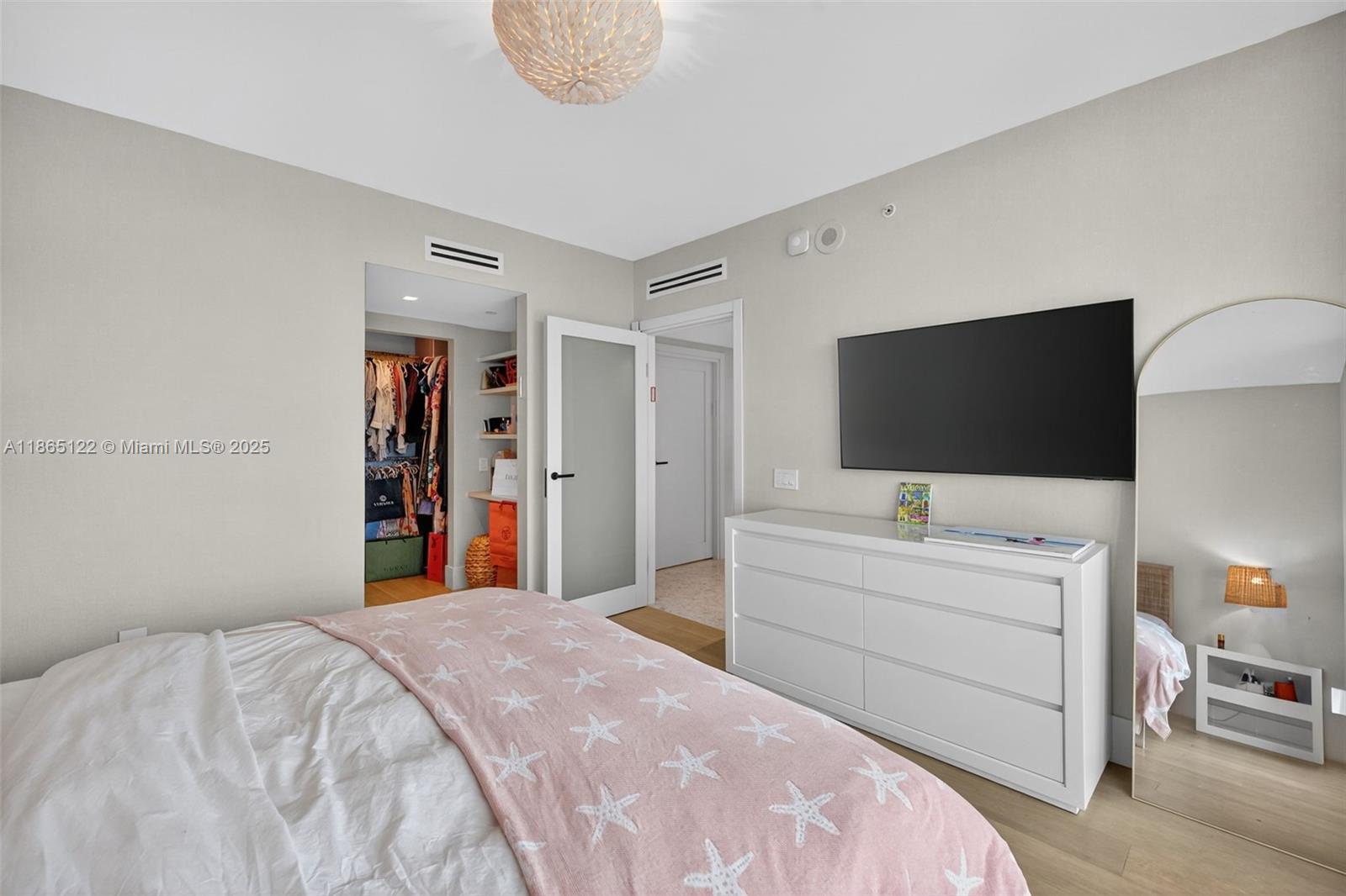 BELLAMARE @ WILLIAMS ISLA - Residential