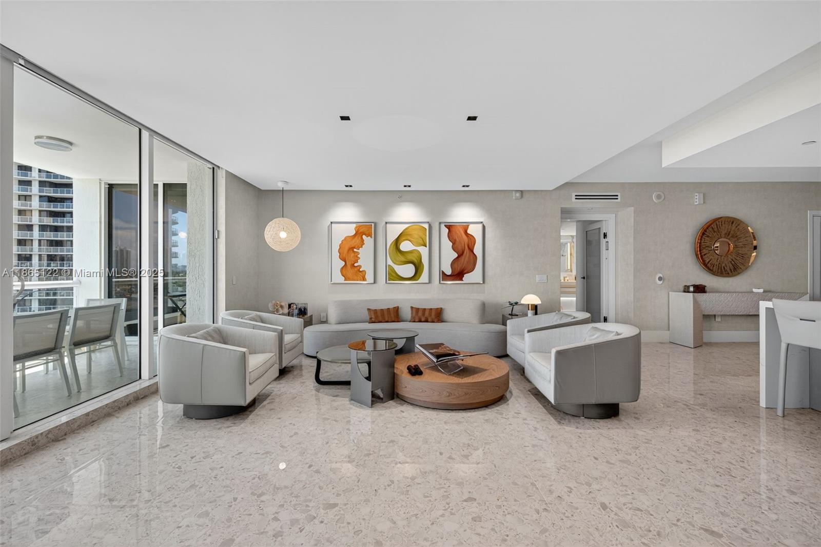 BELLAMARE @ WILLIAMS ISLA - Residential