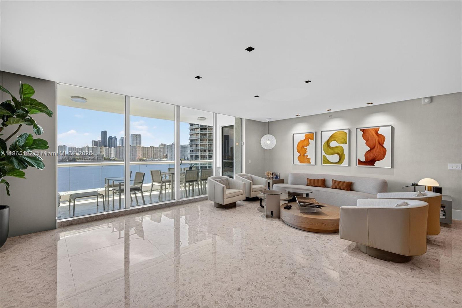 BELLAMARE @ WILLIAMS ISLA - Residential