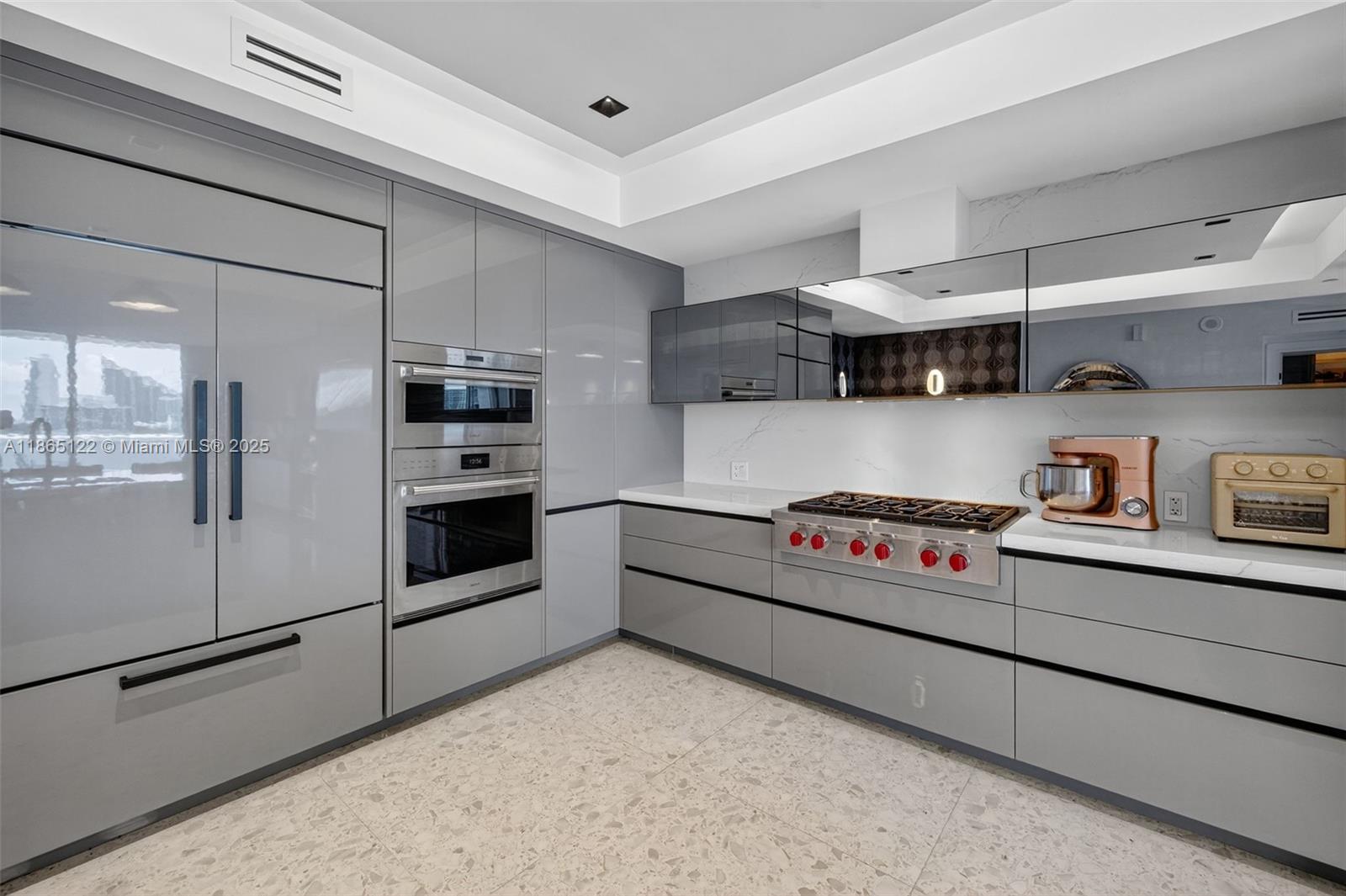 BELLAMARE @ WILLIAMS ISLA - Residential