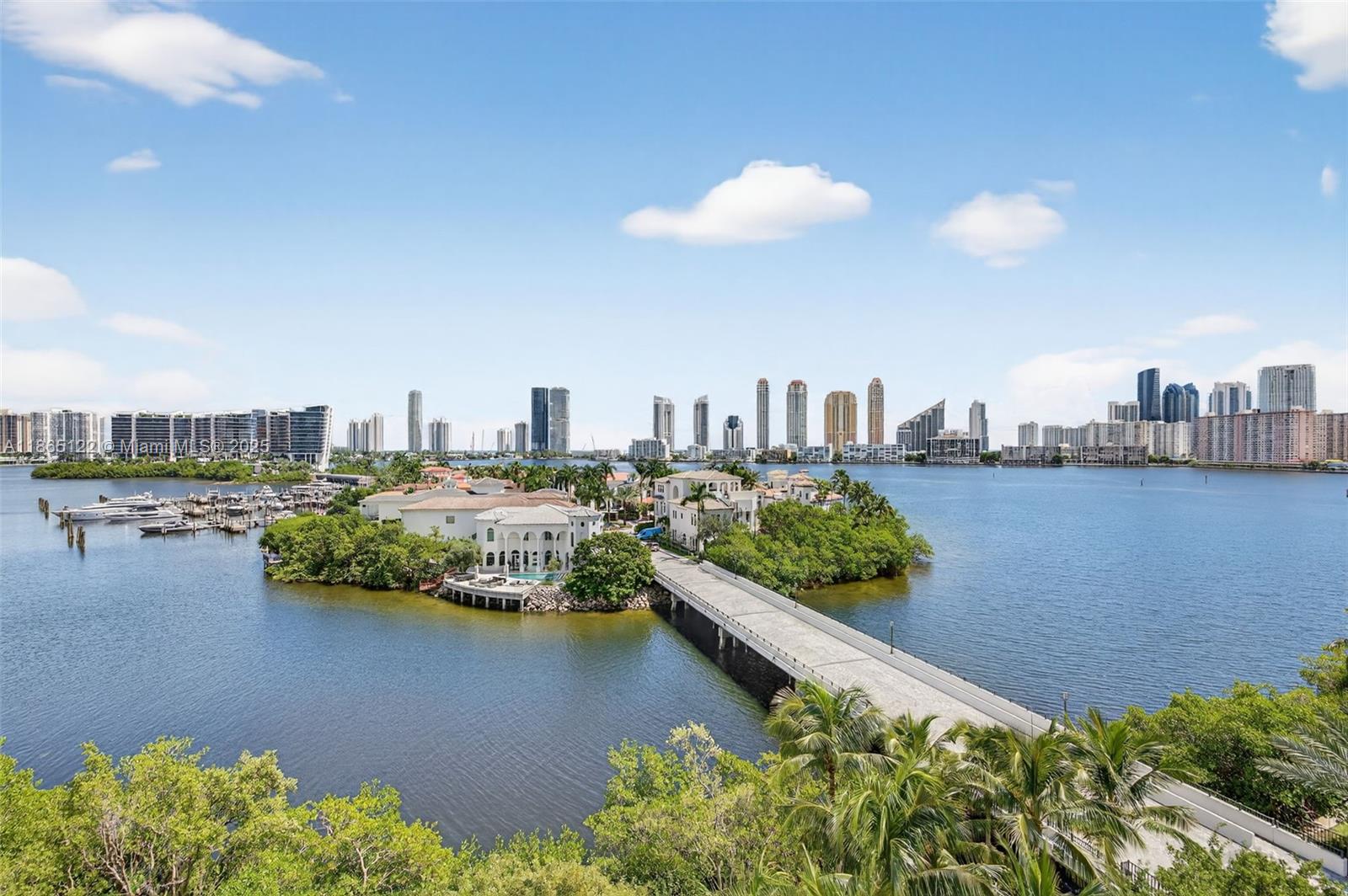 6000 Island Blvd 707