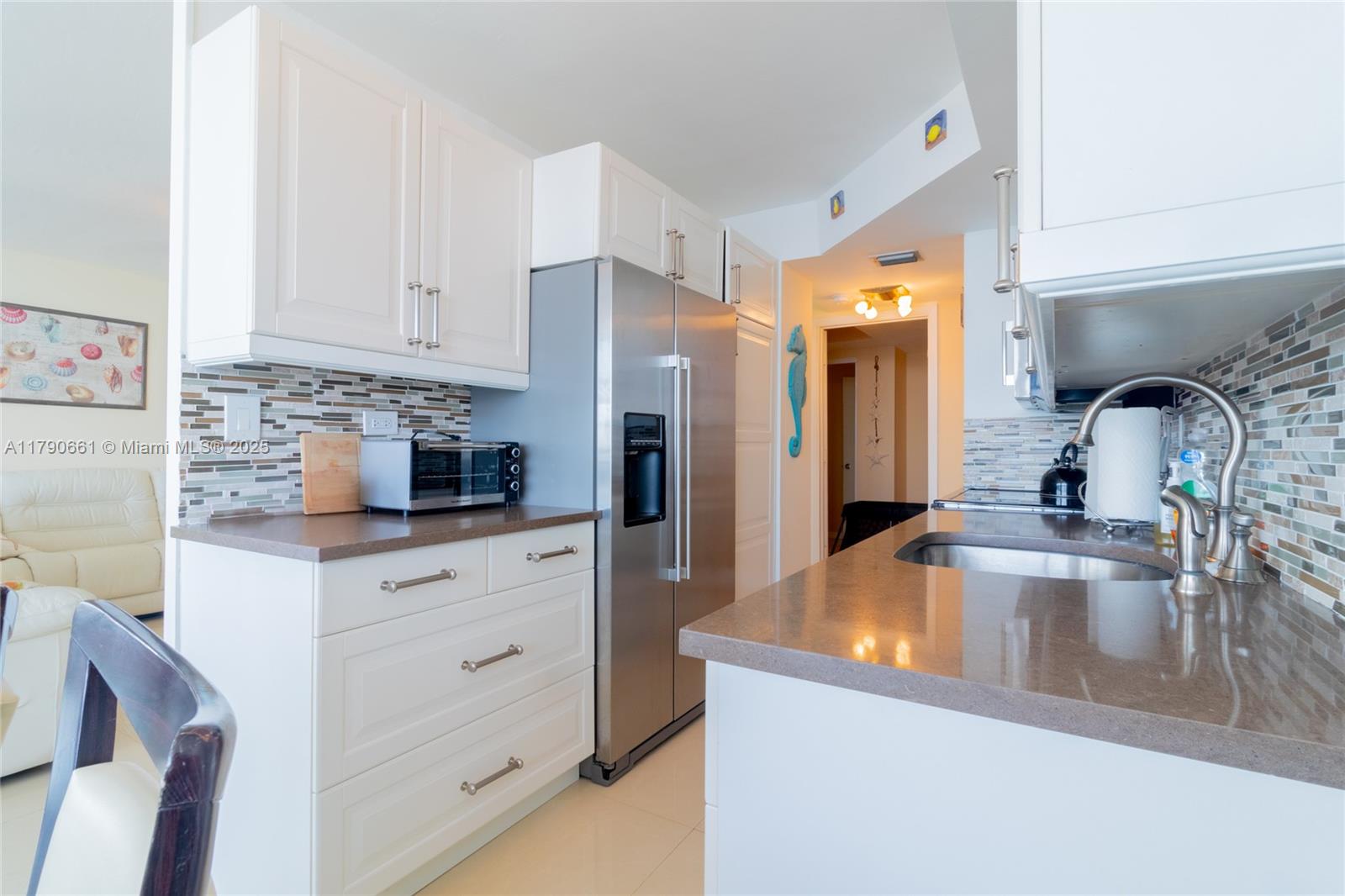 WINSTON TOWERS 200 - Residential