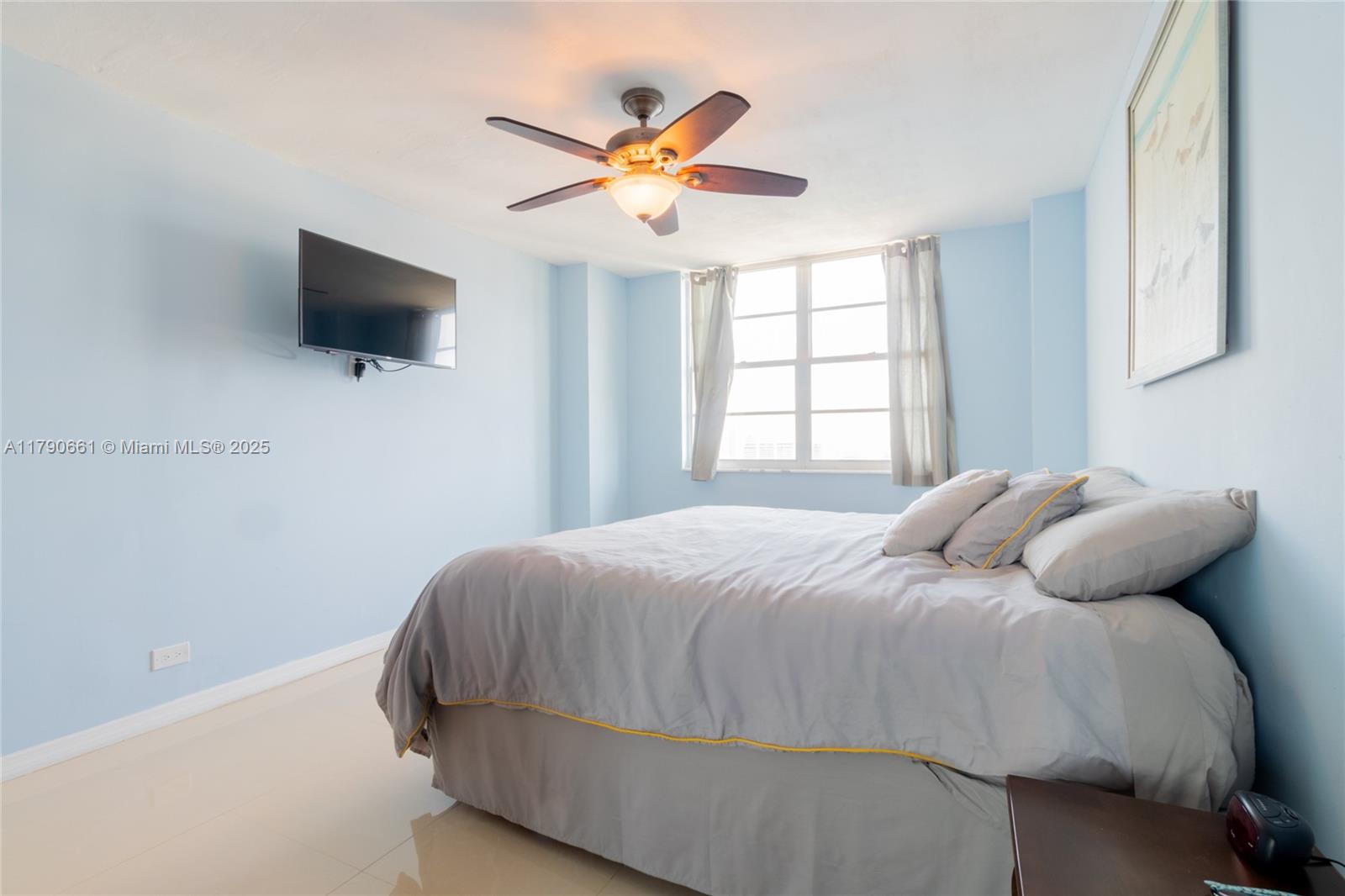 WINSTON TOWERS 200 - Residential