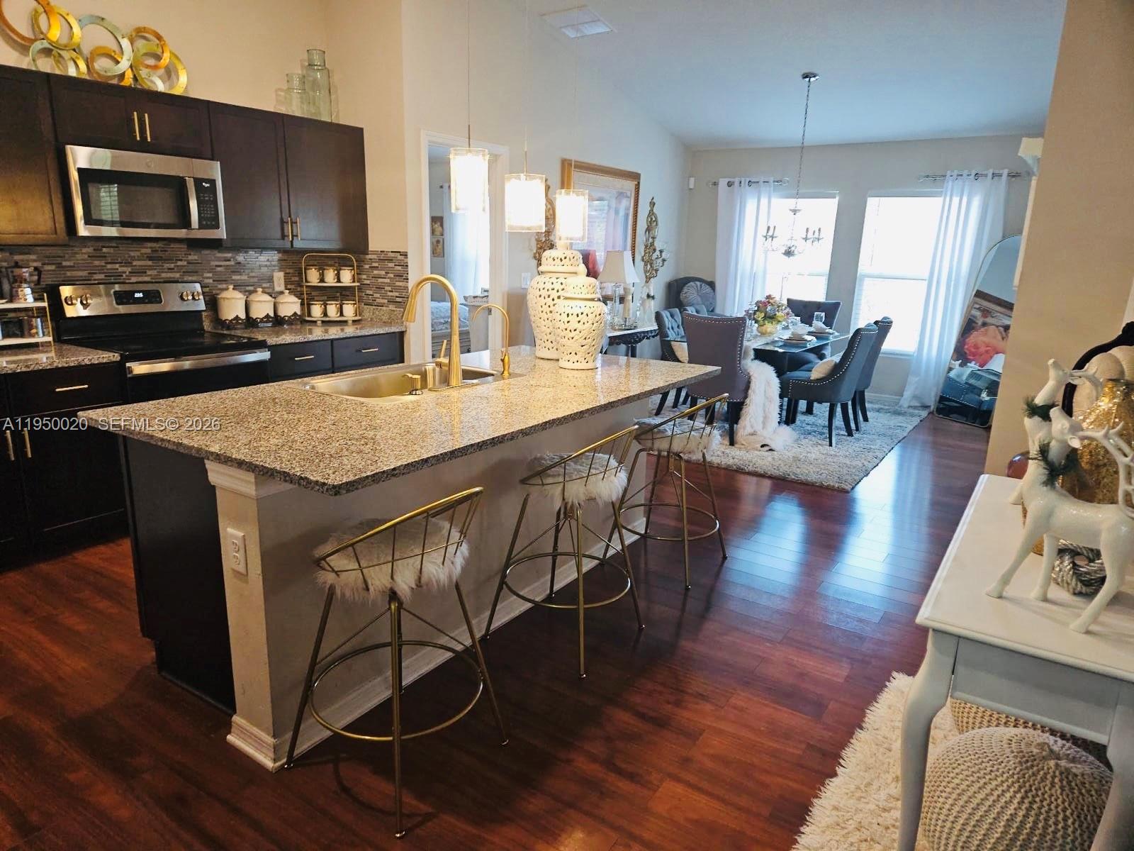 PINNACLE POINT - Residential