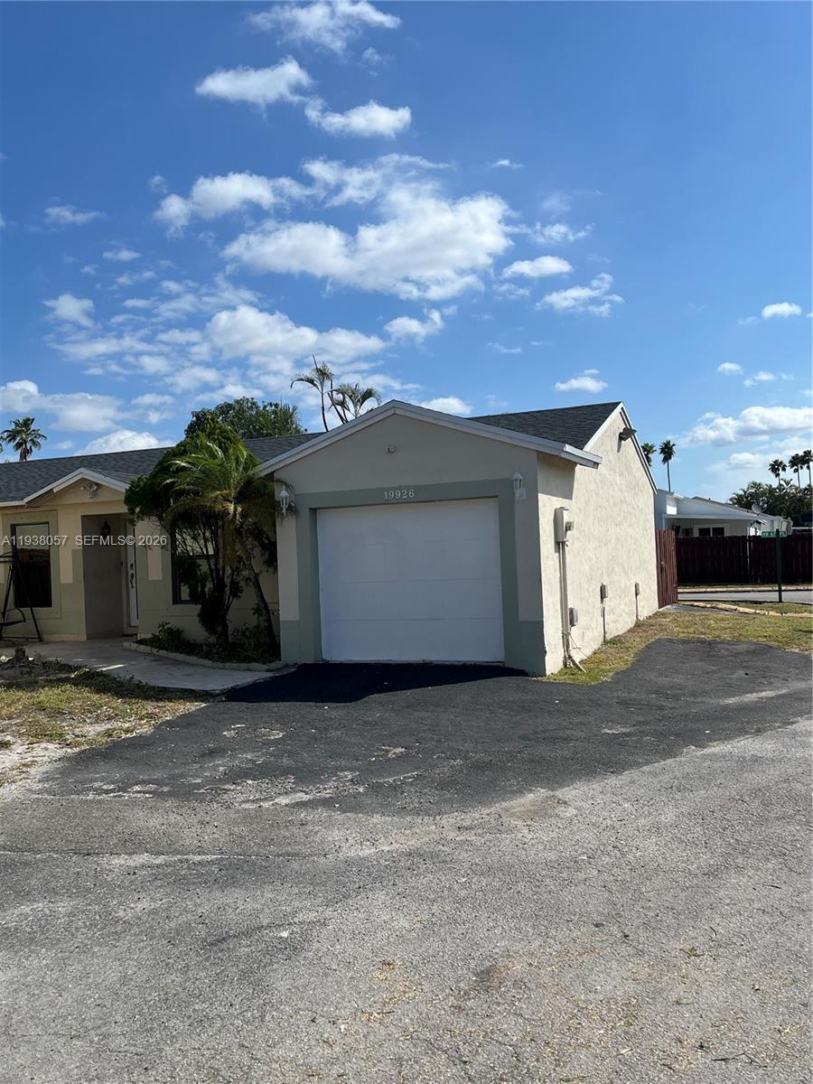 COUNTRY LAKE HOMES 2ND AD - Residential