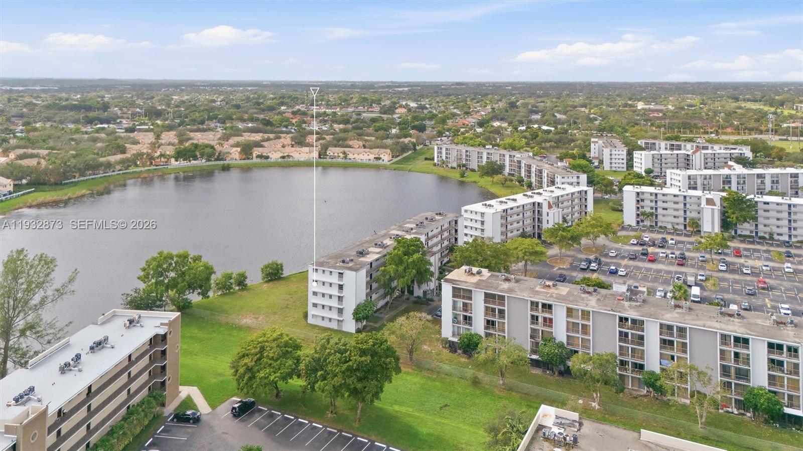 LAKESHORE AT UNIVERSITY P - Residential