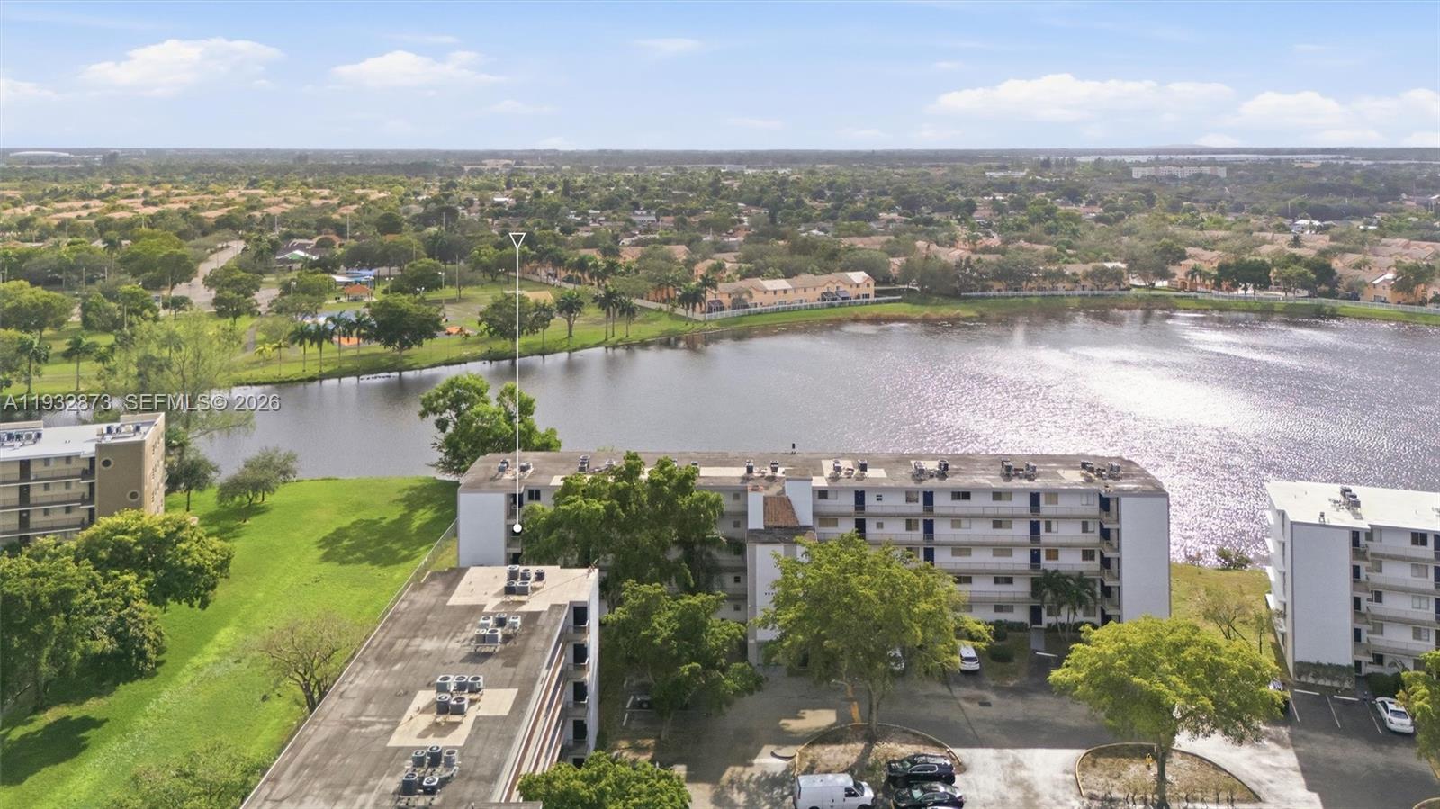 LAKESHORE AT UNIVERSITY P - Residential