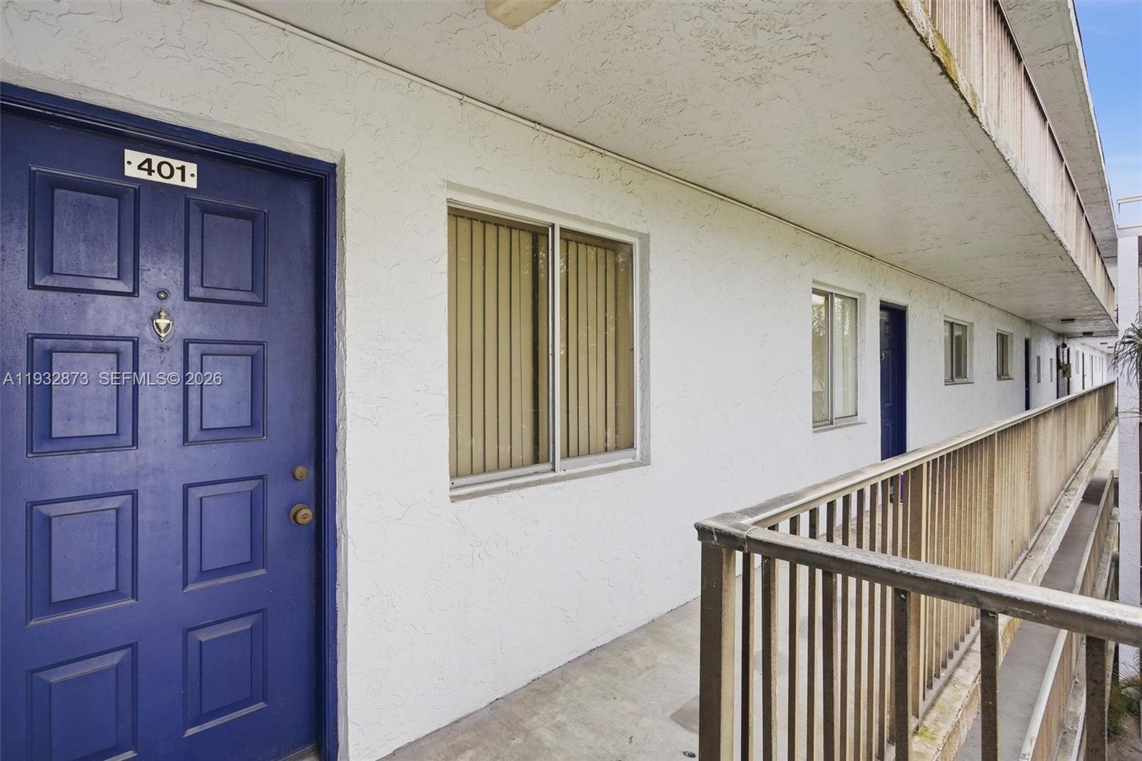 LAKESHORE AT UNIVERSITY P - Residential