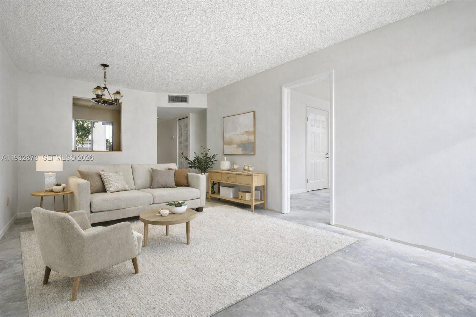 LAKESHORE AT UNIVERSITY P - Residential