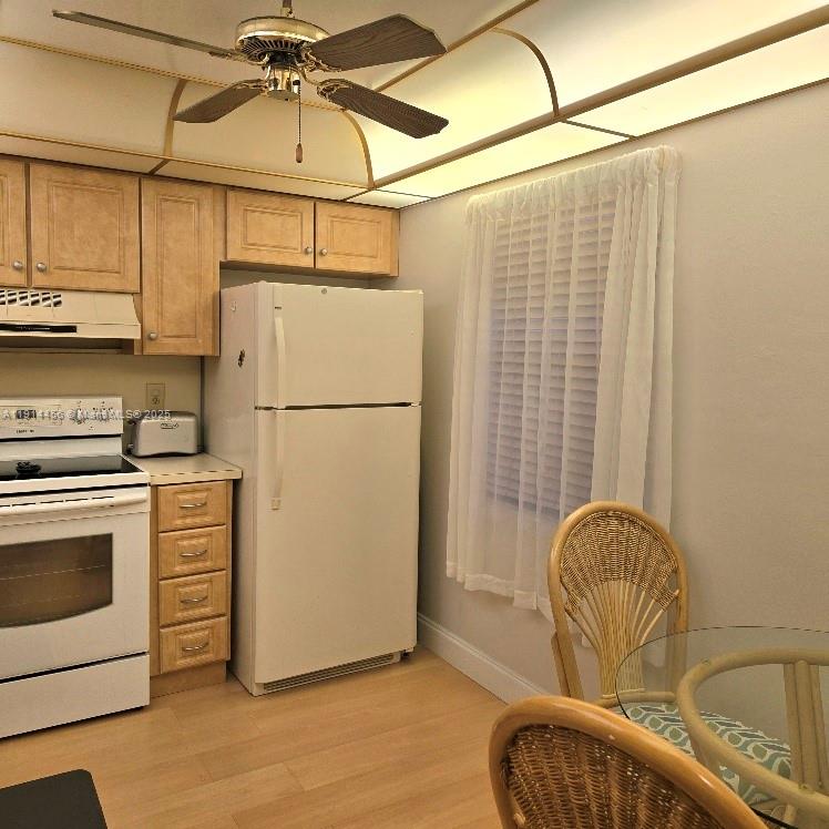 MEADOWBROOK LAKES VIEW CO - Residential Lease