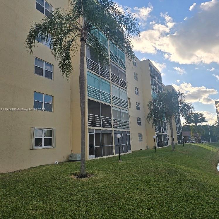 MEADOWBROOK LAKES VIEW CO - Residential Lease