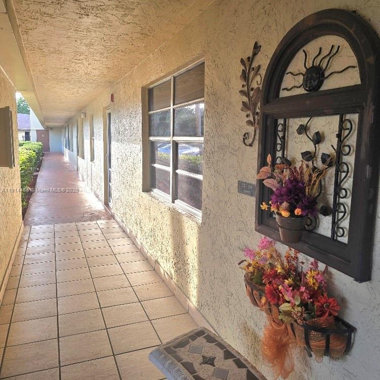 MEADOWBROOK LAKES VIEW CO - Residential Lease