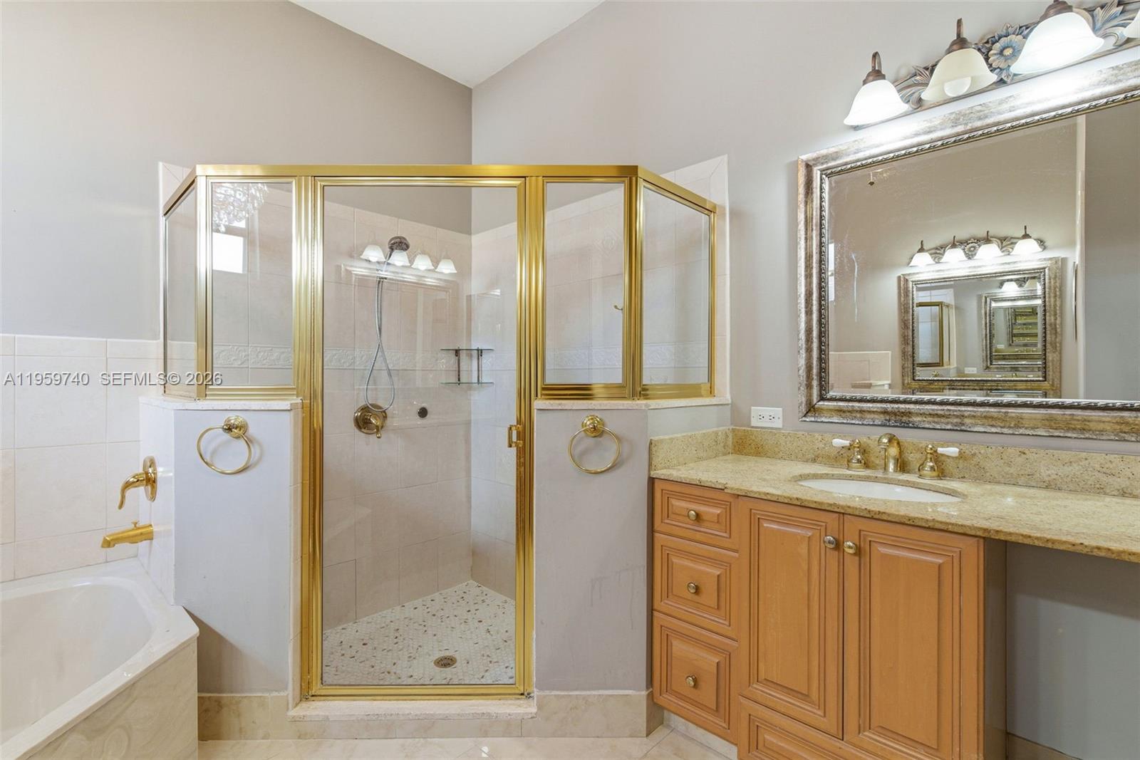 KEYS-GATE NO 1 - Residential