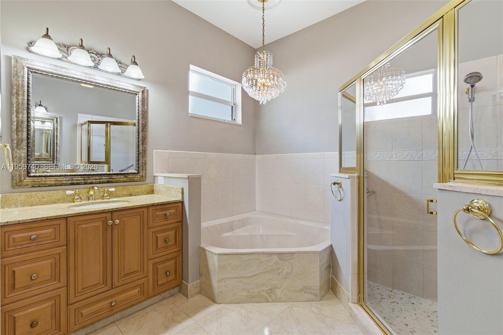 KEYS-GATE NO 1 - Residential