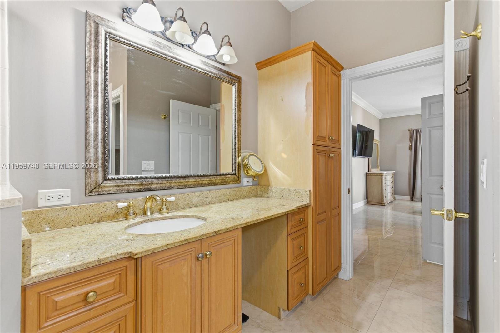 KEYS-GATE NO 1 - Residential