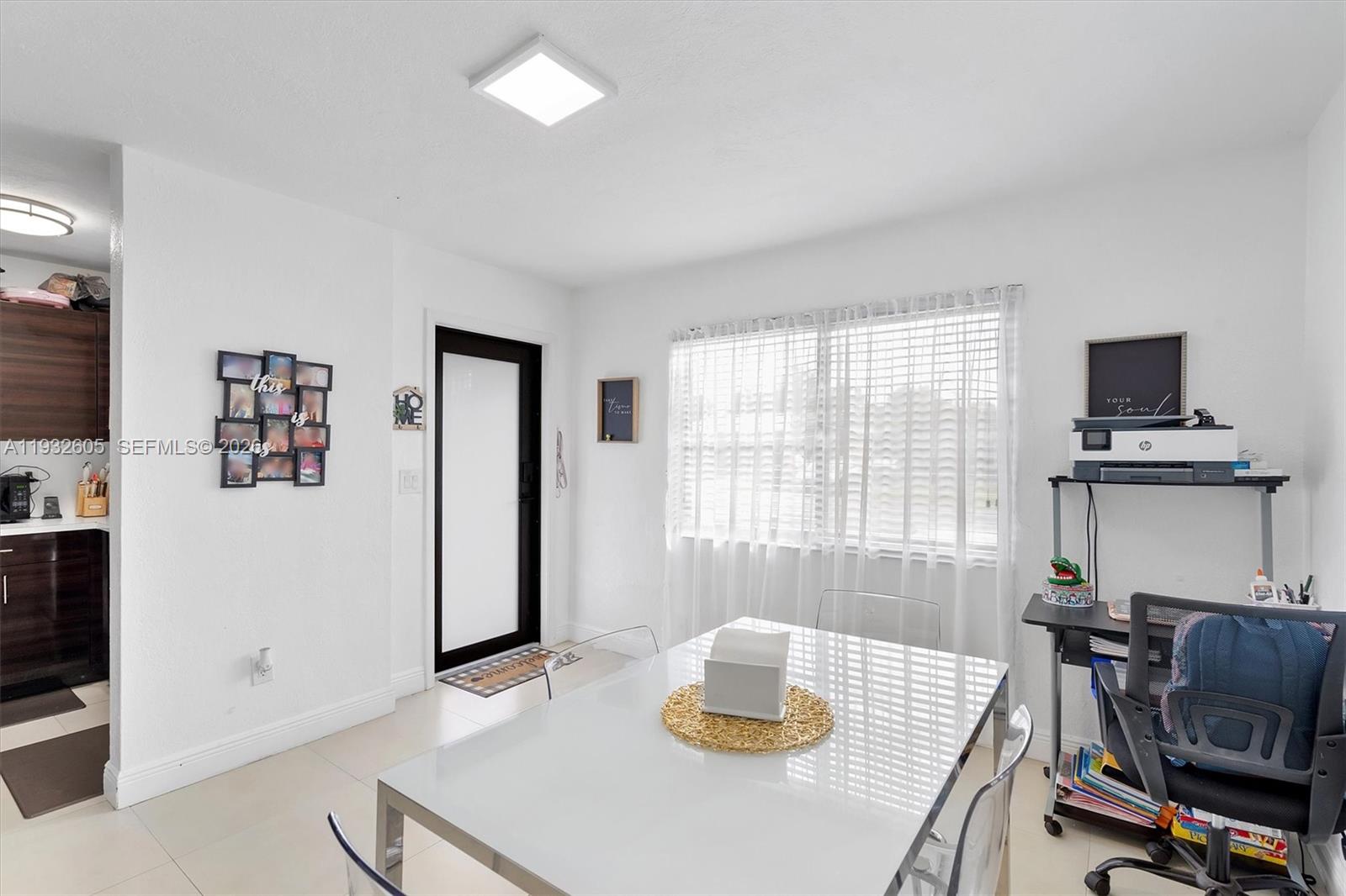 ROSELAWN HEIGHTS - Residential Income