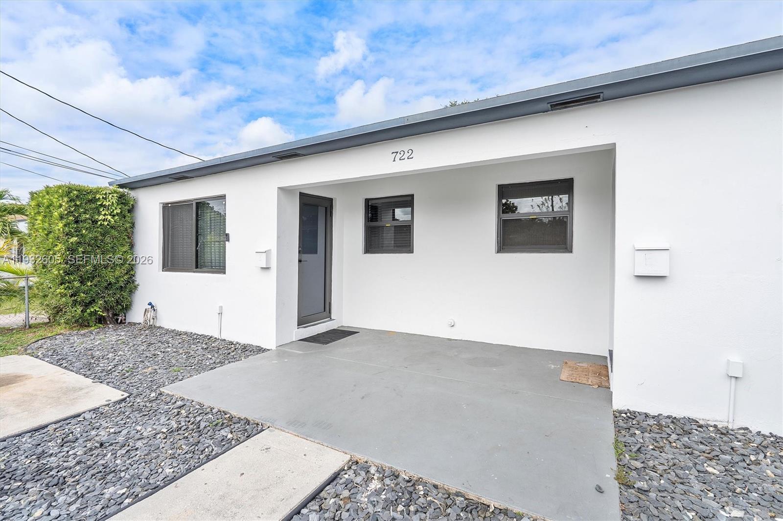 ROSELAWN HEIGHTS - Residential Income