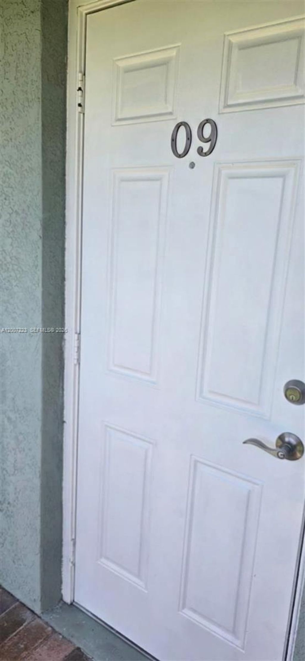 Photo of 3260 NE 19th Ave #09, Oakland Park, FL 33306 (MLS # A12007223)