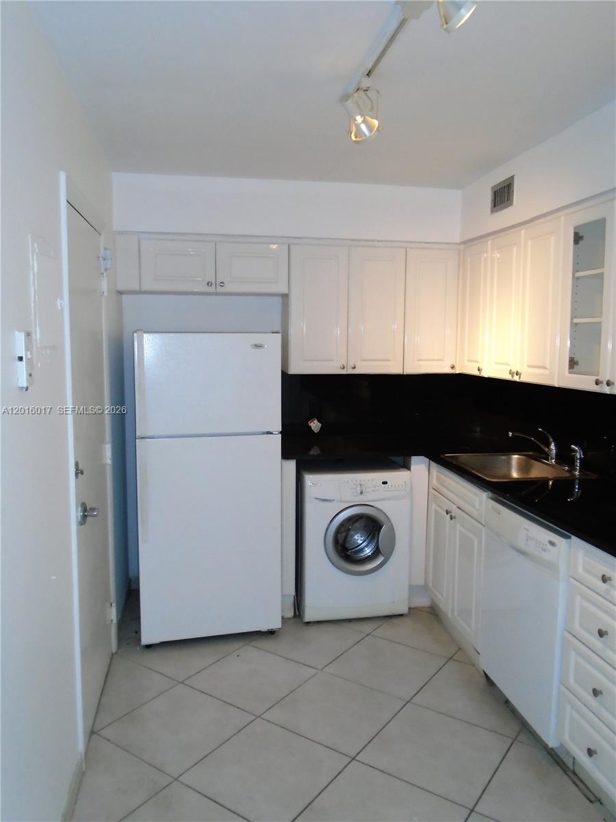 AQUASOL CONDO - Residential