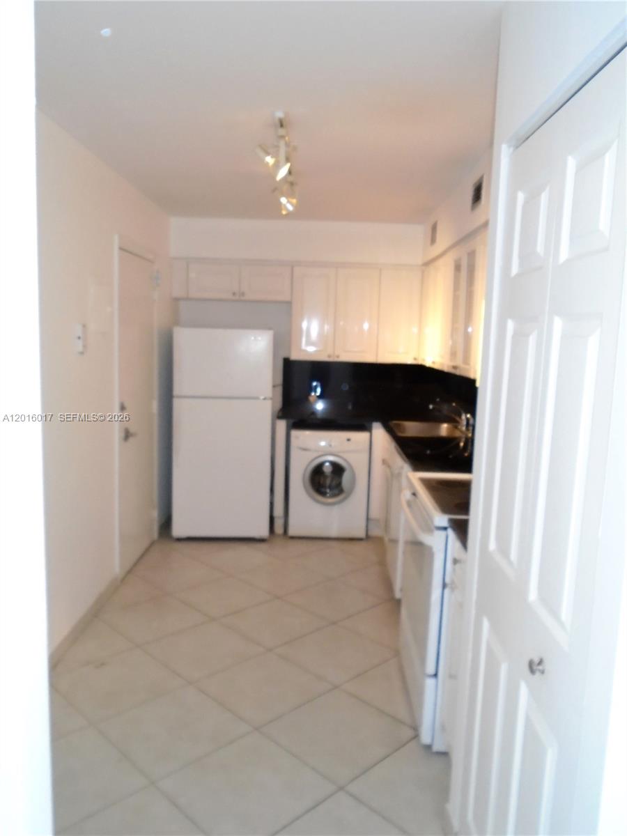 AQUASOL CONDO - Residential