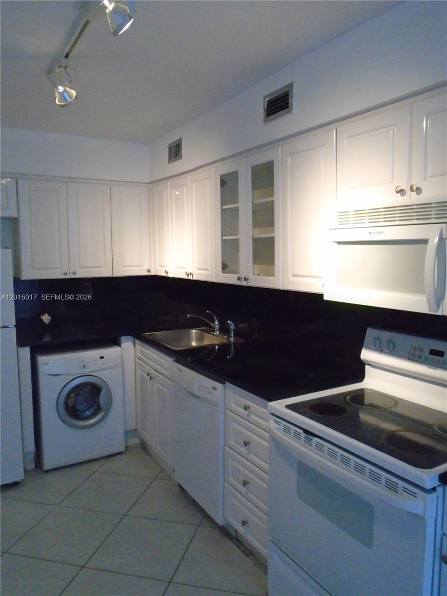 AQUASOL CONDO - Residential