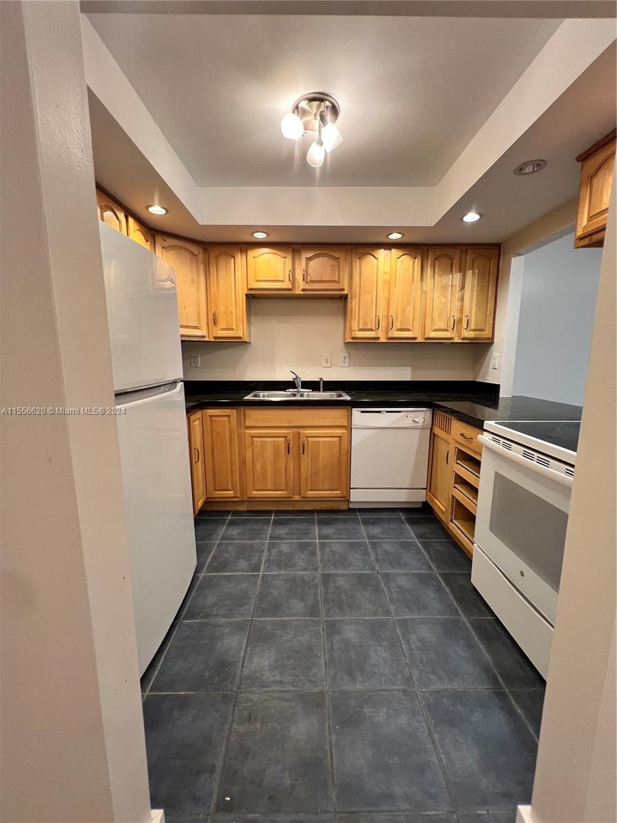 OCEANVIEW PARK CONDO - Residential