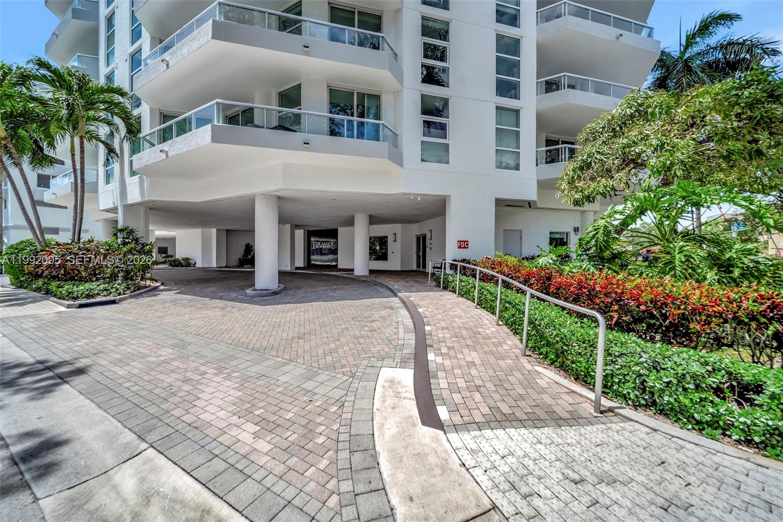 401 SW 4th Ave 203