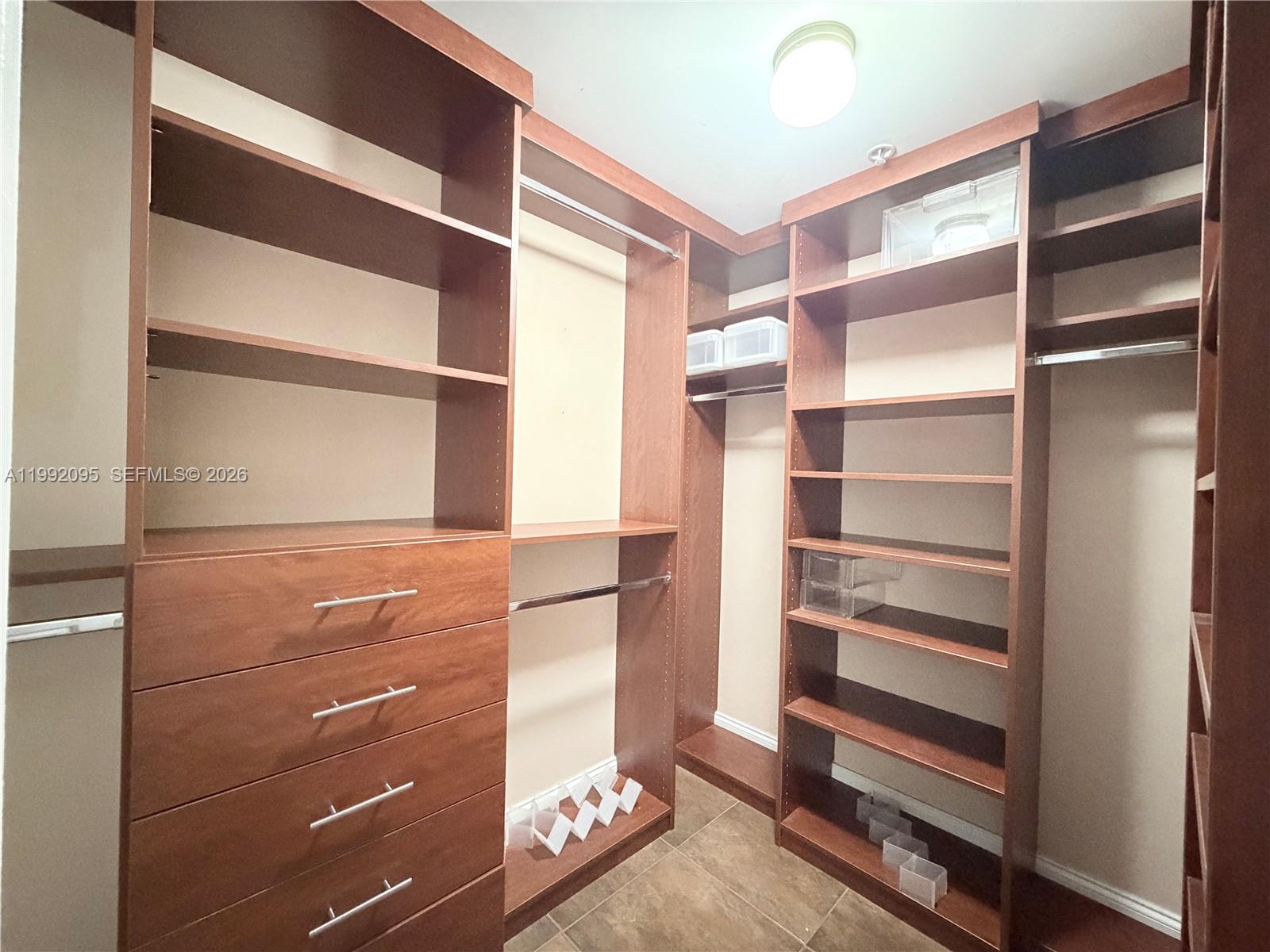 ESPLANADE ON THE NEW RIVE - Residential