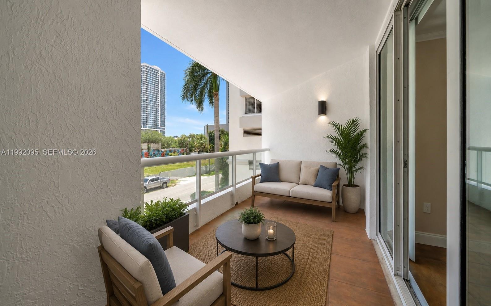 401 SW 4th Ave 203