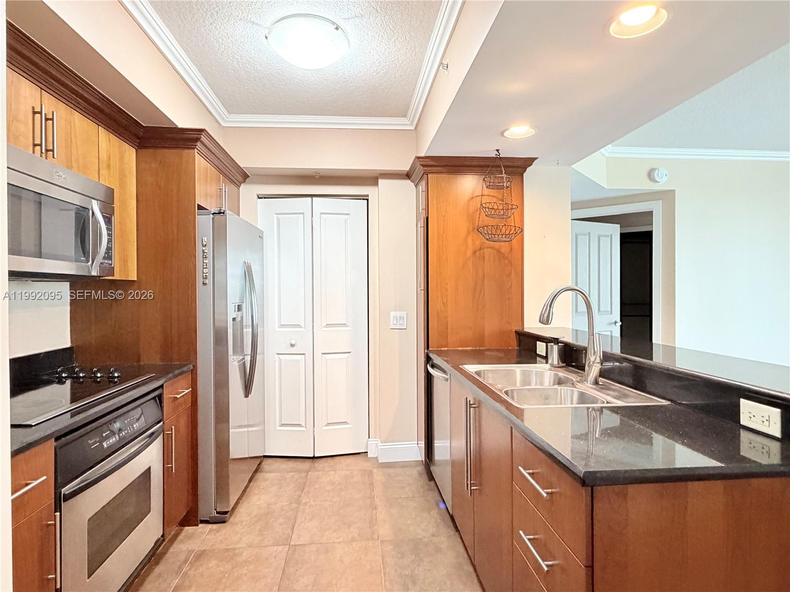 ESPLANADE ON THE NEW RIVE - Residential