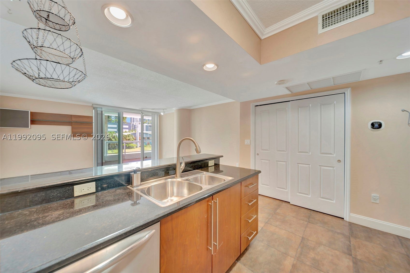 401 SW 4th Ave