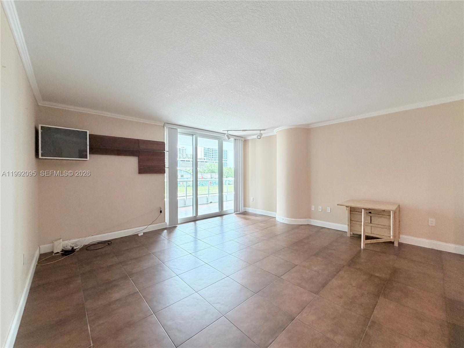 ESPLANADE ON THE NEW RIVE - Residential