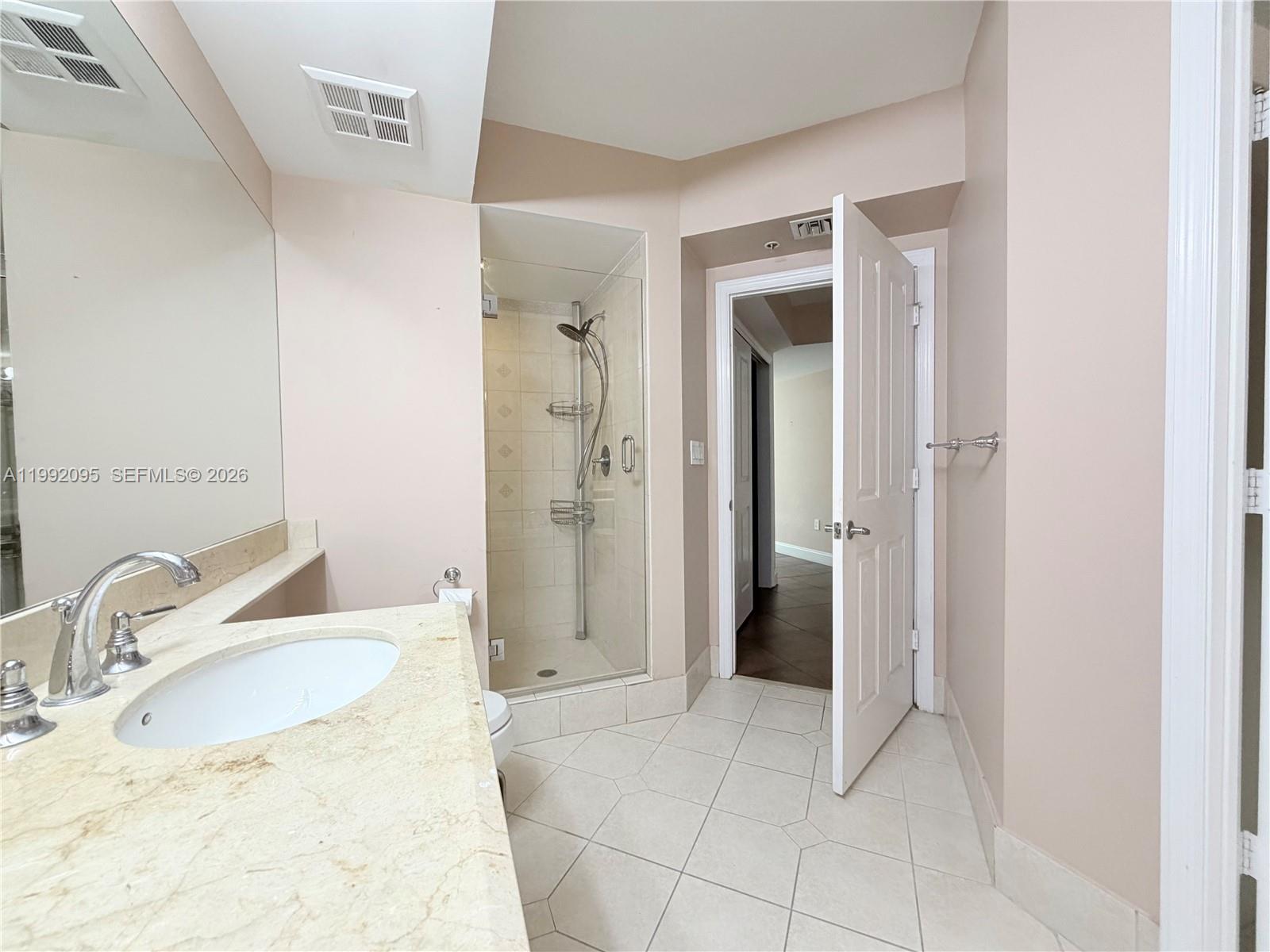 ESPLANADE ON THE NEW RIVE - Residential